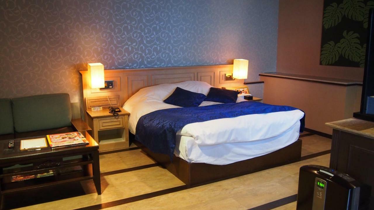 Hotel Sol (Adults Only) Фукуока Экстерьер фото