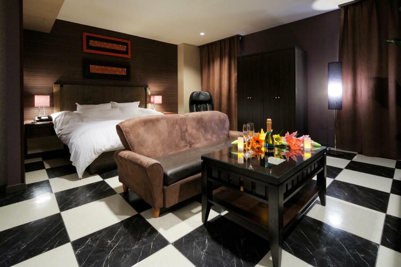 Hotel Sol (Adults Only) Фукуока Экстерьер фото
