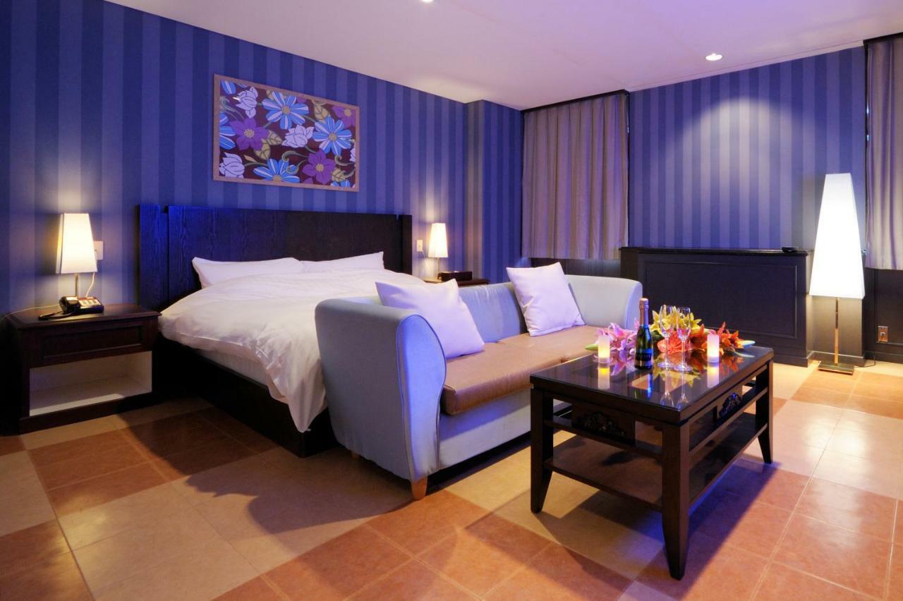 Hotel Sol (Adults Only) Фукуока Экстерьер фото